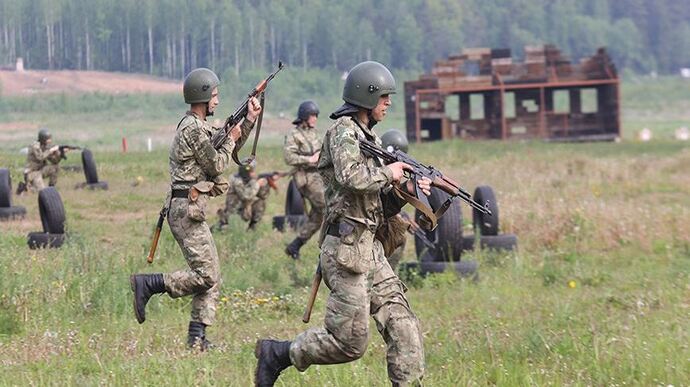Беларусь начала мобилизационные учения на границе с Украиной