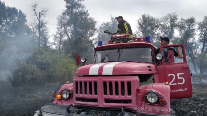 На Луганщине погасили один из лесных пожаров