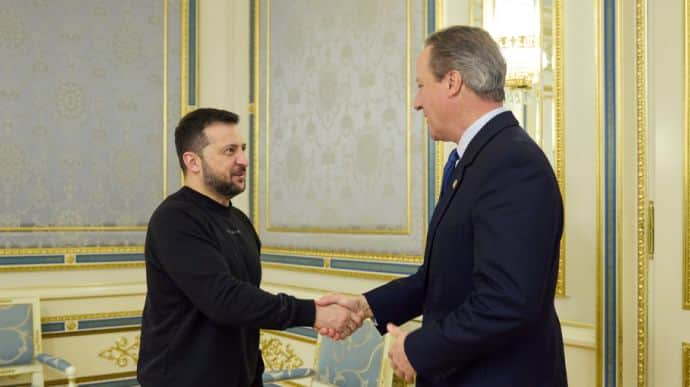 Новий голова МЗС Британії Кемерон приїхав до Києва й поговорив із Зеленським