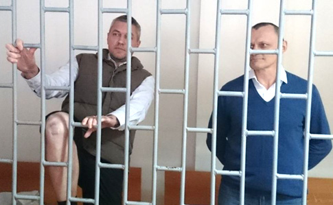 Прокуроры РФ требуют Карпюку 22,5 года колонии, Клыху – 22 