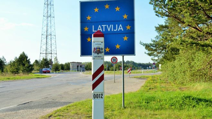 Russians not letting Ukrainian refugees from occupied territories into Latvia 