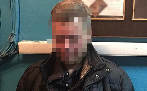 В киевском метро пьяный пассажир ударил полицейского