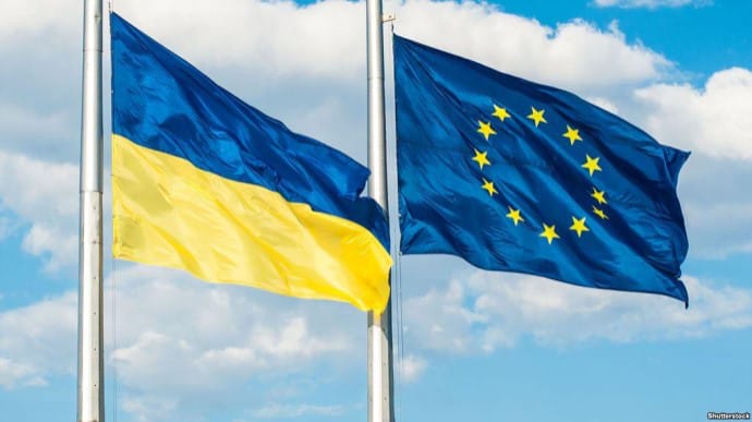 В ЕС поддерживают санкции против каналов Медведчука - посол Украины