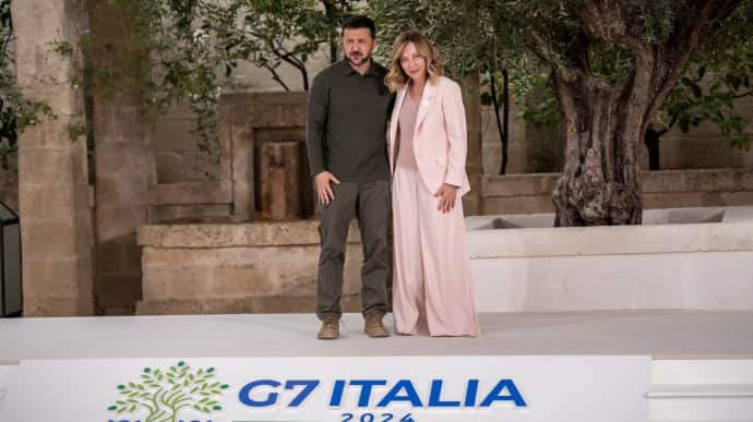 Зеленський прибув на саміт Групи семи в Італію