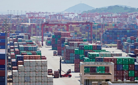 Китай ввел пошлины на более чем пять тысяч американских товаров