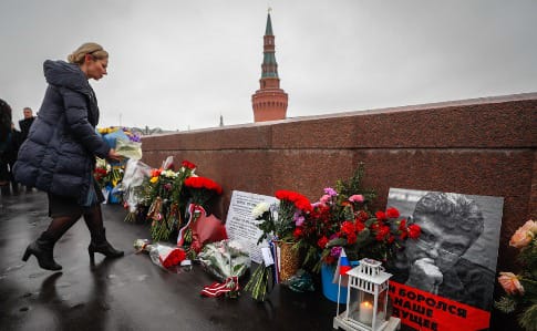 У Росії відбулись акції пам’яті Немцова, затримали 13 осіб