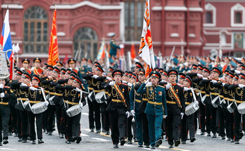 Російські ветерани просять Путіна перенести парад Перемоги