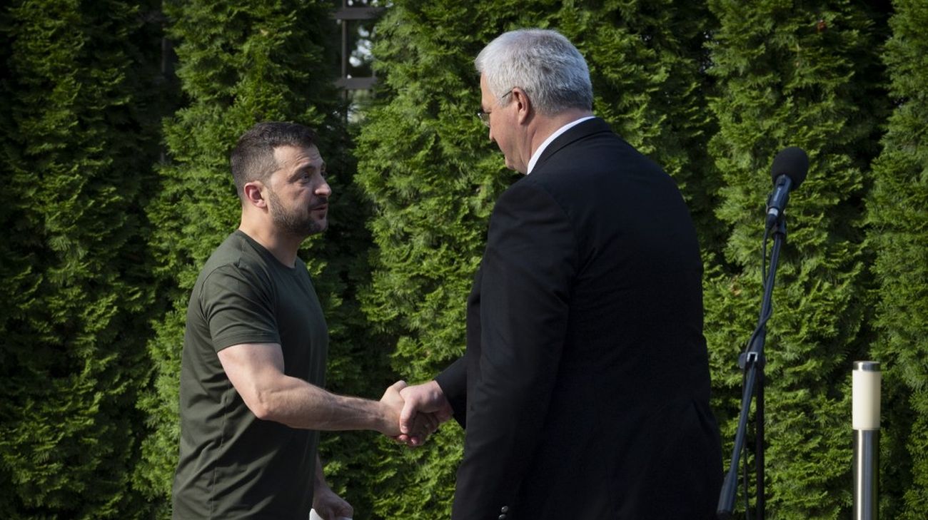 Zelenskyy approves replacement of ambassadors in several embassies