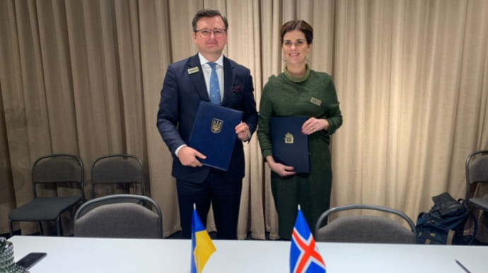 Україна та Ісландія підписали угоду, що уможливлює пряме авіасполучення між країнами