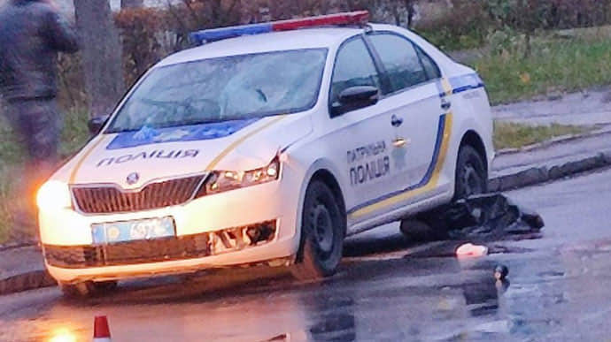 Во Львове машина полиции сбила пешехода − он умер в больнице 