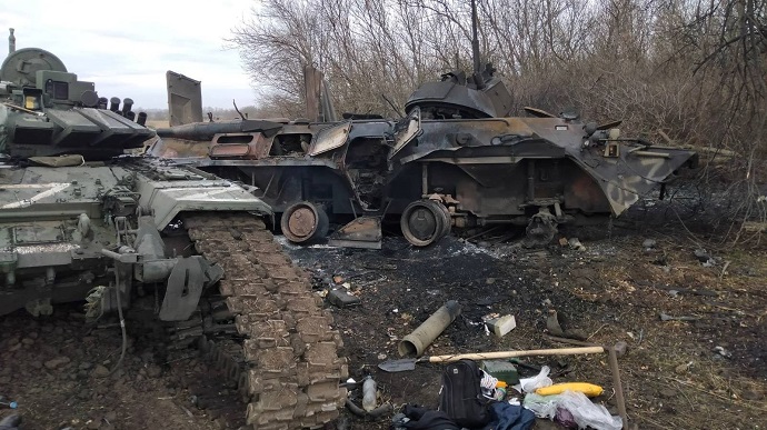 ЗСУ на Донбасі знищили 17 одиниць ворожої техніки і склад з боєприпасами