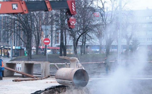 Комунальники розповіли про аварійний стан тепломереж Києва