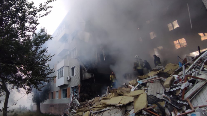 Body of civilian killed in Russian attack found under the rubble
