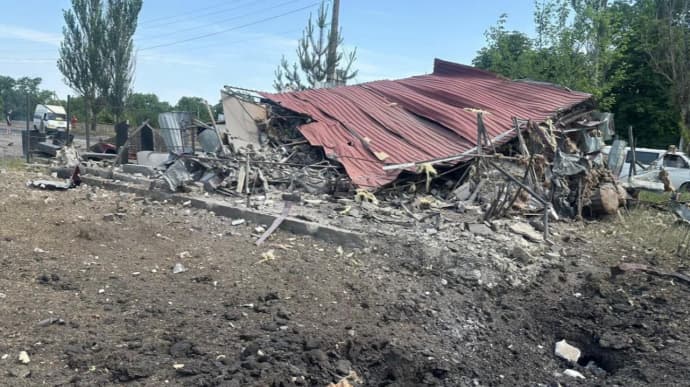 Россияне сбросили управляемые авиабомбы на Донетчину: погиб 1 человек, еще 5 ранены