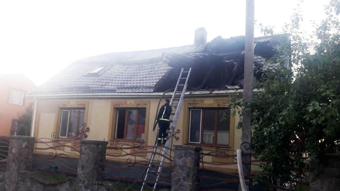 На Рівненщині підпалили будинок голови райради і місцевої Батьківщини