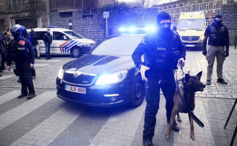 В Брюсселе взрыв у метро вблизи учреждений ЕС, 10 погибших