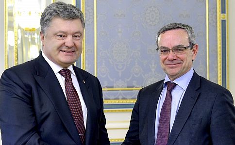 У квітні 2017  голова Парламентської асамблеї НАТО Паоло Аллі зустрічався з президентом Порошенком у Києві