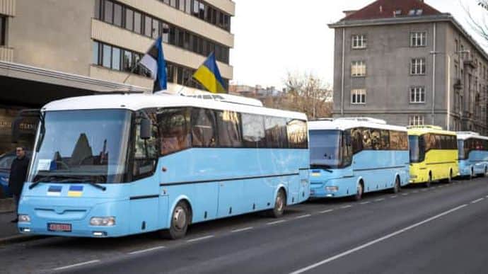 МИД Эстонии передает Украине четыре автобуса
