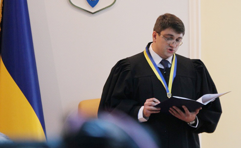 Порошенко звільнив суддю, який засудив Юлію Тимошенко