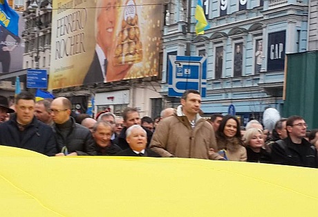 Лидеры оппозици пришли на виче. Фото Валерии Ивашкиной