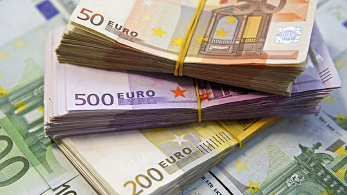 В ЄС можуть заборонити готівкові розрахунки на суму понад 10 тисяч євро
