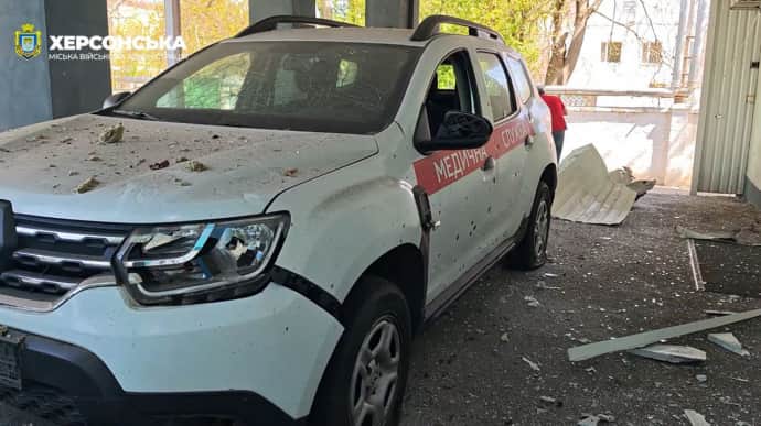 РФ атакувала дронами лікарню у Херсоні: шестеро постраждалих