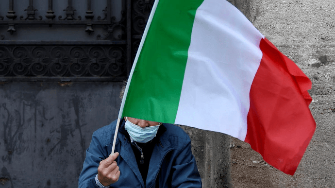В Италии ослабили ограничения на фоне уменьшения смертности от COVID-19