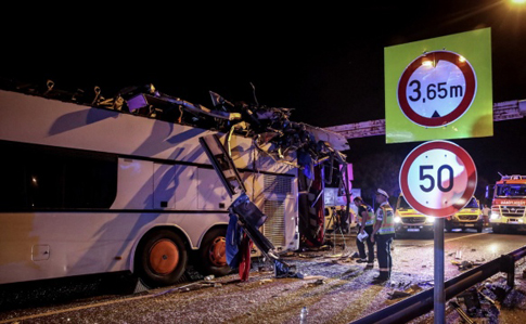 Автобус з України потрапив у серйозну ДТП в Будапешті: десятки потерпілих