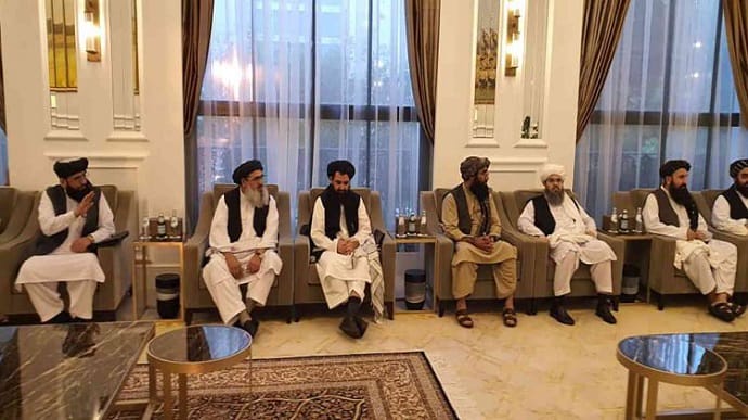 Перші переговори з Талібаном США назвали відкритими та професійними