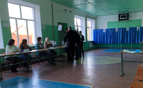 Выборы на Харьковщине: 189 участков открылись вовремя, избирателей мало