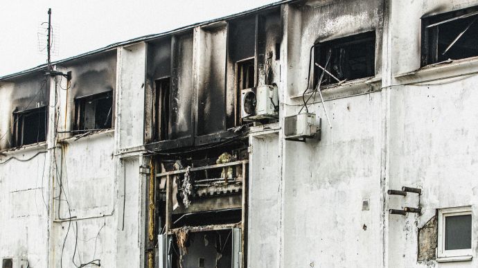 Дрони-камікадзе зруйнували депо Нової пошти у Дніпрі, більшість посилок згоріли