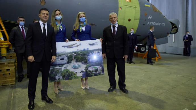 У Антонова заказали три новых самолета для украинской армии