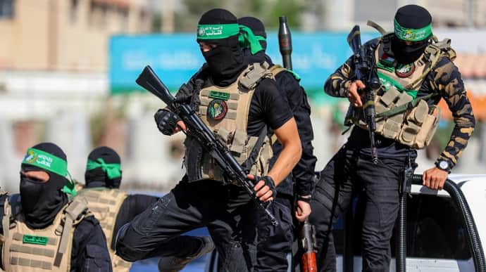 ХАМАС не согласен отдать заложников: требует вывода войск