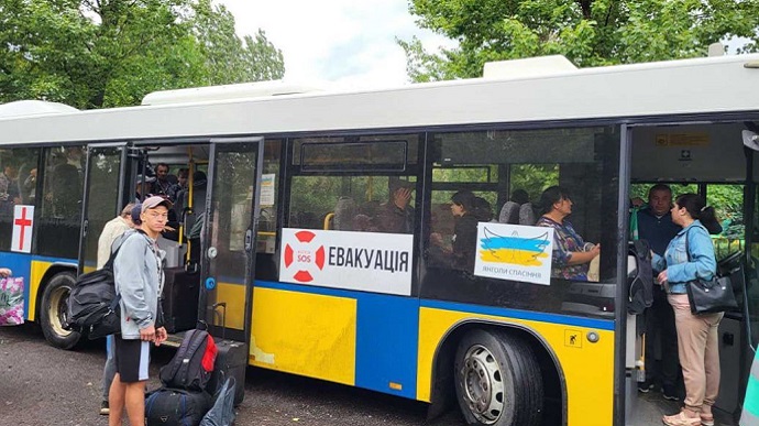 Residents of major cities in Luhansk Oblast need to evacuate due to Ukrainian army's counteroffensive