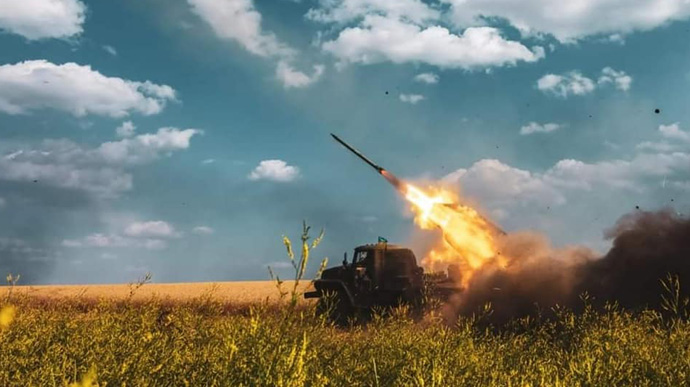 Потери россиян: за сутки уничтожили две сотни оккупантов и 5 танков