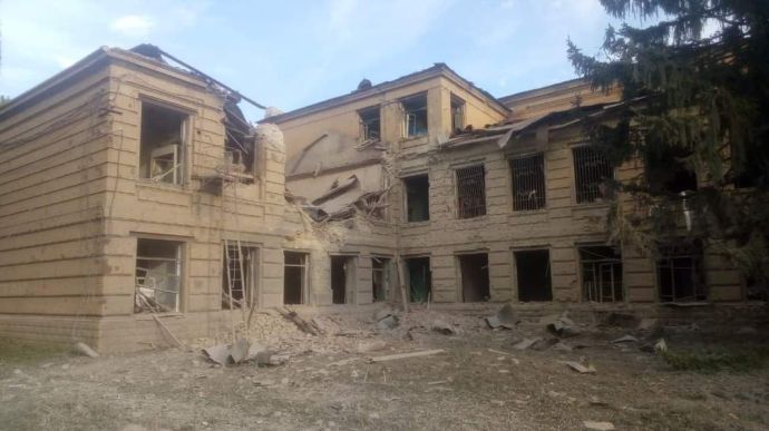 Russians hit Siversk houses; night was loud in Svitlodarsk hromada – Donetsk Oblast Military Administration