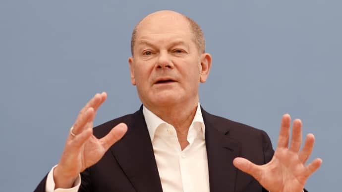 Scholz comments on media reports on German military aid for Ukraine