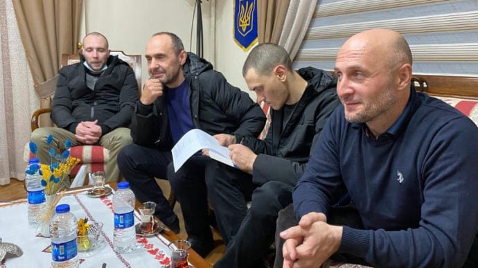 Украина добилась освобождения из Ливии 4 своих моряков