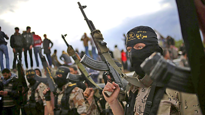 Україна приєдналася до санкцій Євросоюзу проти ІДІЛ та Аль-Каїди