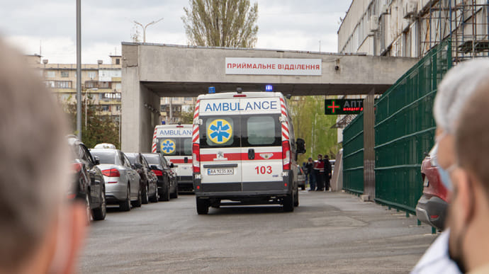 COVID у Києві: нових хворих небагато, але в лікарнях 174 людини у важкому стані  