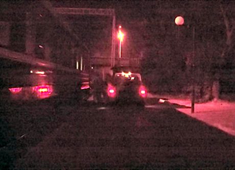 Рибак сів у окремий вагон під покривом ночі у Луцьку. Фото Коментарів   