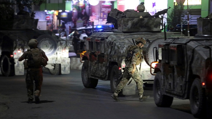У резиденции министра обороны Афганистана взорвали заминированный автомобиль