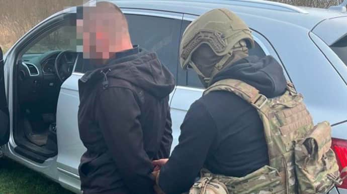 СБУ викрила схему виїзду за кордон ухилянтів за 150 тисяч гривень на Рівненщині