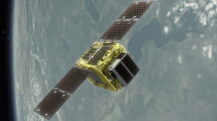 Запускають перший супутник для очистки космосу від сміття