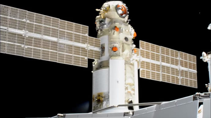 У российского модуля на МКС неожиданно заработали двигатели
