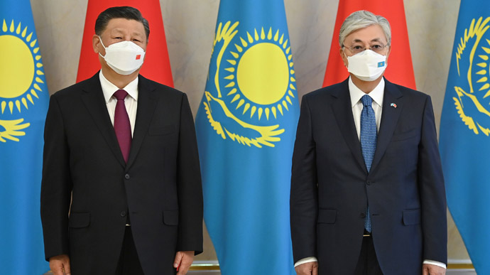 Сі Цзіньпін заявив, що Китай готовий підтримувати територіальну цілісність Казахстану