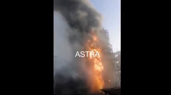 Бавовну на трьох нафтопереробних заводах Роснєфті запалила СБУ – джерело