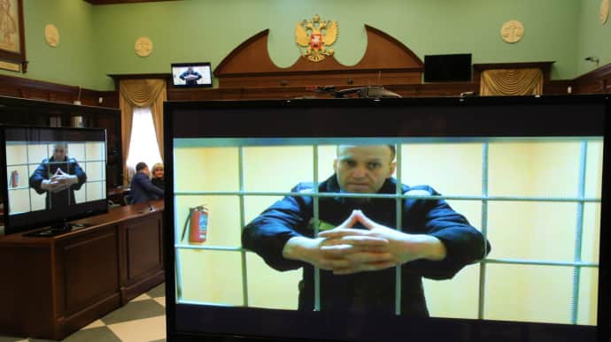 Российские тюремщики сообщили о смерти Навального