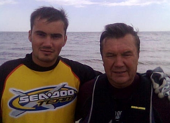 Фото с сайта Януковича