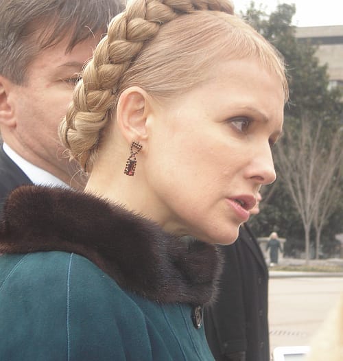 Прямуючи на зустріч до Чейні Тимошенко зрадила улюбленим перлам